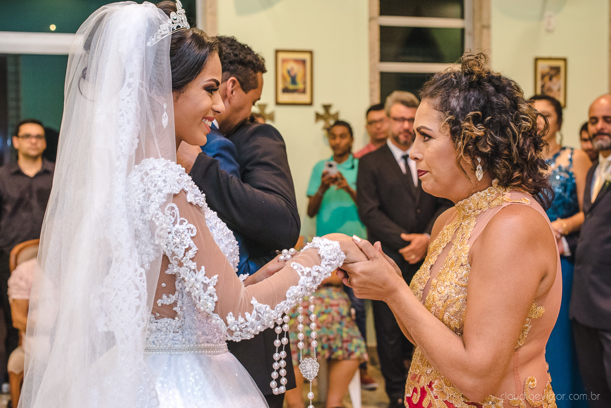 Lindo casamento realizado por fotógrafos de casamento de vila velha fotógrafos de casamento de vitória fotógrafos de casamento de serra espirito santo es com noivo noiva e por do sol com pista de dança e noiva girando