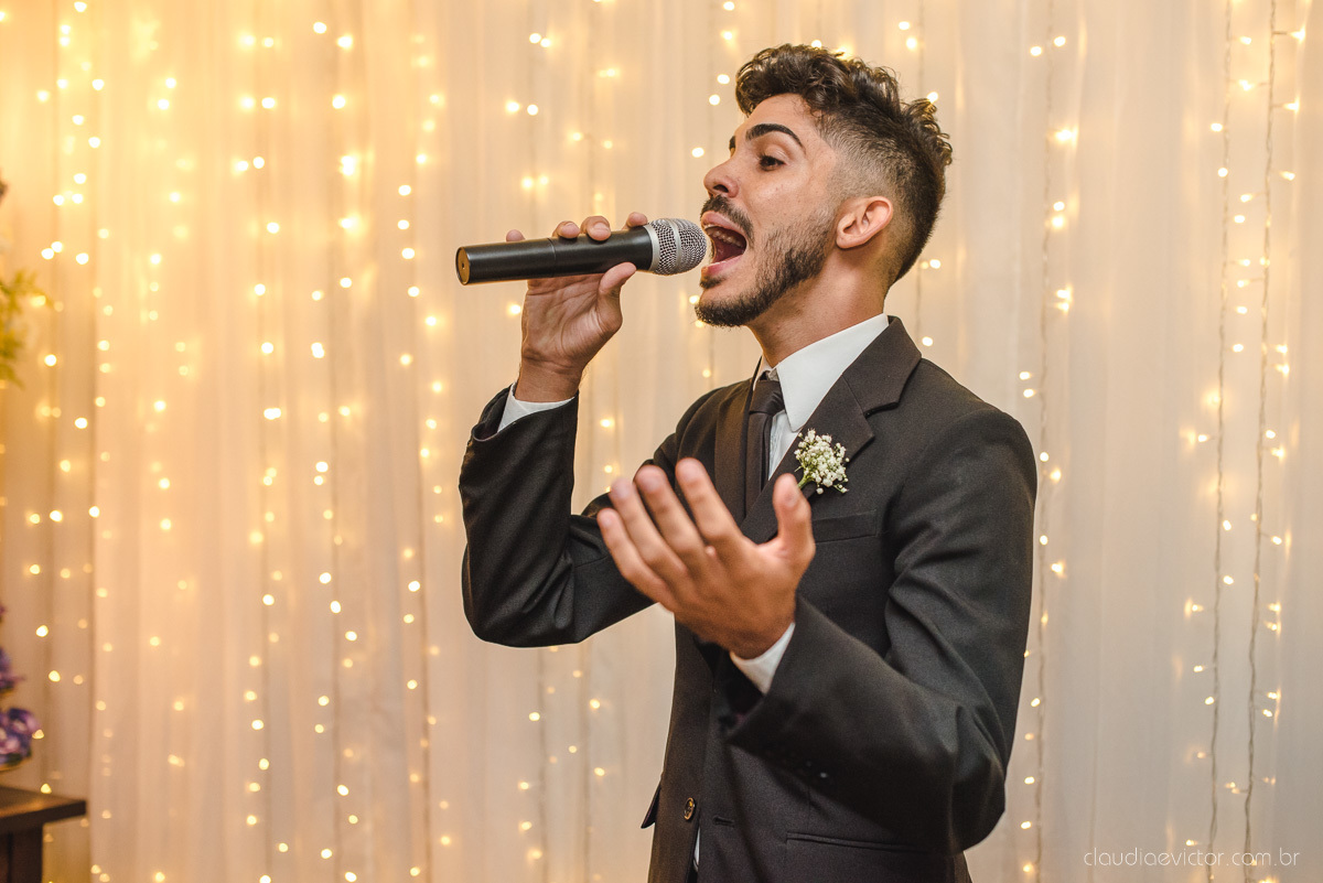 Lindo casamento realizado por fotógrafos de casamento de vila velha fotógrafos de casamento de vitória fotógrafos de casamento de serra espirito santo es com noivo noiva e por do sol com pista de dança e noiva girando