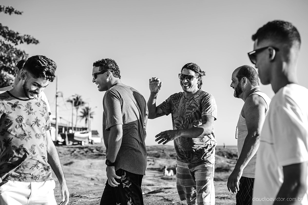 Lindo casamento realizado por fotógrafos de casamento de vila velha fotógrafos de casamento de vitória fotógrafos de casamento de serra espirito santo es com noivo noiva e por do sol com pista de dança e noiva girando