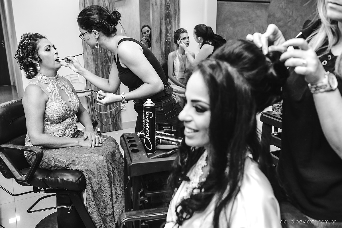 Lindo casamento realizado por fotógrafos de casamento de vila velha fotógrafos de casamento de vitória fotógrafos de casamento de serra espirito santo es com noivo noiva e por do sol com pista de dança e noiva girando