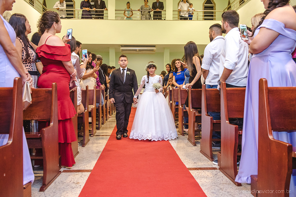 Lindo casamento realizado por fotógrafos de casamento de vila velha fotógrafos de casamento de vitória fotógrafos de casamento de serra espirito santo es com noivo noiva e por do sol com pista de dança e noiva girando