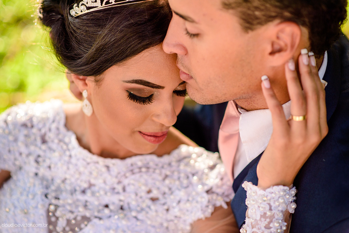 Lindo casamento realizado por fotógrafos de casamento de vila velha fotógrafos de casamento de vitória fotógrafos de casamento de serra espirito santo es com noivo noiva e por do sol com pista de dança e noiva girando