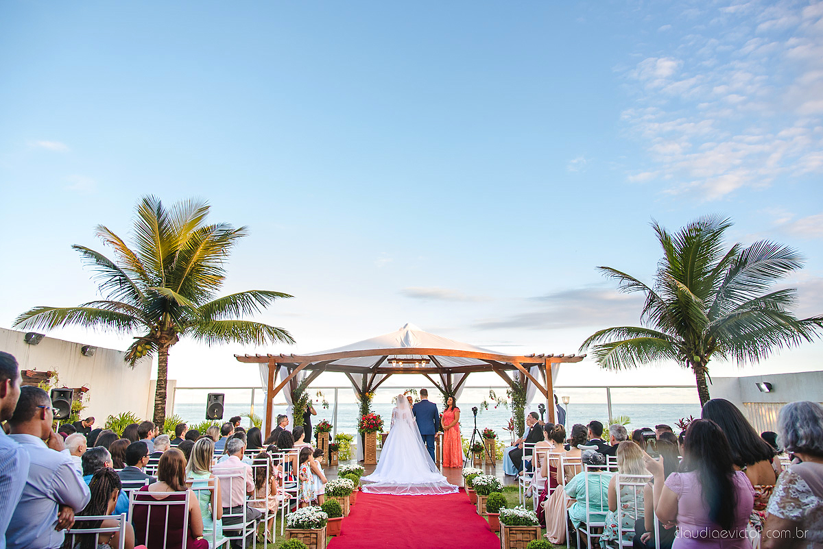 Lindo casamento realizado no cerimonial casa di lucca praia por fotógrafos de casamento de vila velha fotógrafos de casamento de vitória fotógrafos de casamento de serra espirito santo es com noivo noiva e ensaio no hotel aroso em pedra azul