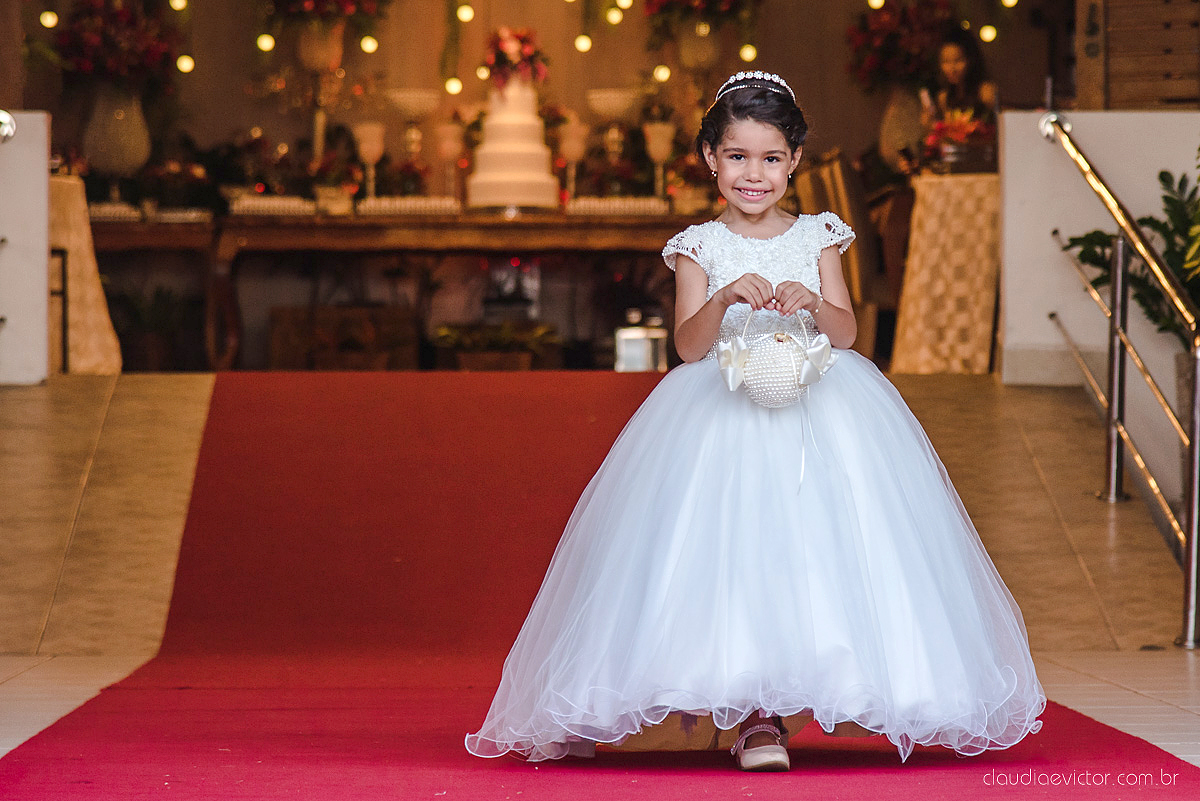 Lindo casamento realizado no cerimonial casa di lucca praia por fotógrafos de casamento de vila velha fotógrafos de casamento de vitória fotógrafos de casamento de serra espirito santo es com noivo noiva e ensaio no hotel aroso em pedra azul