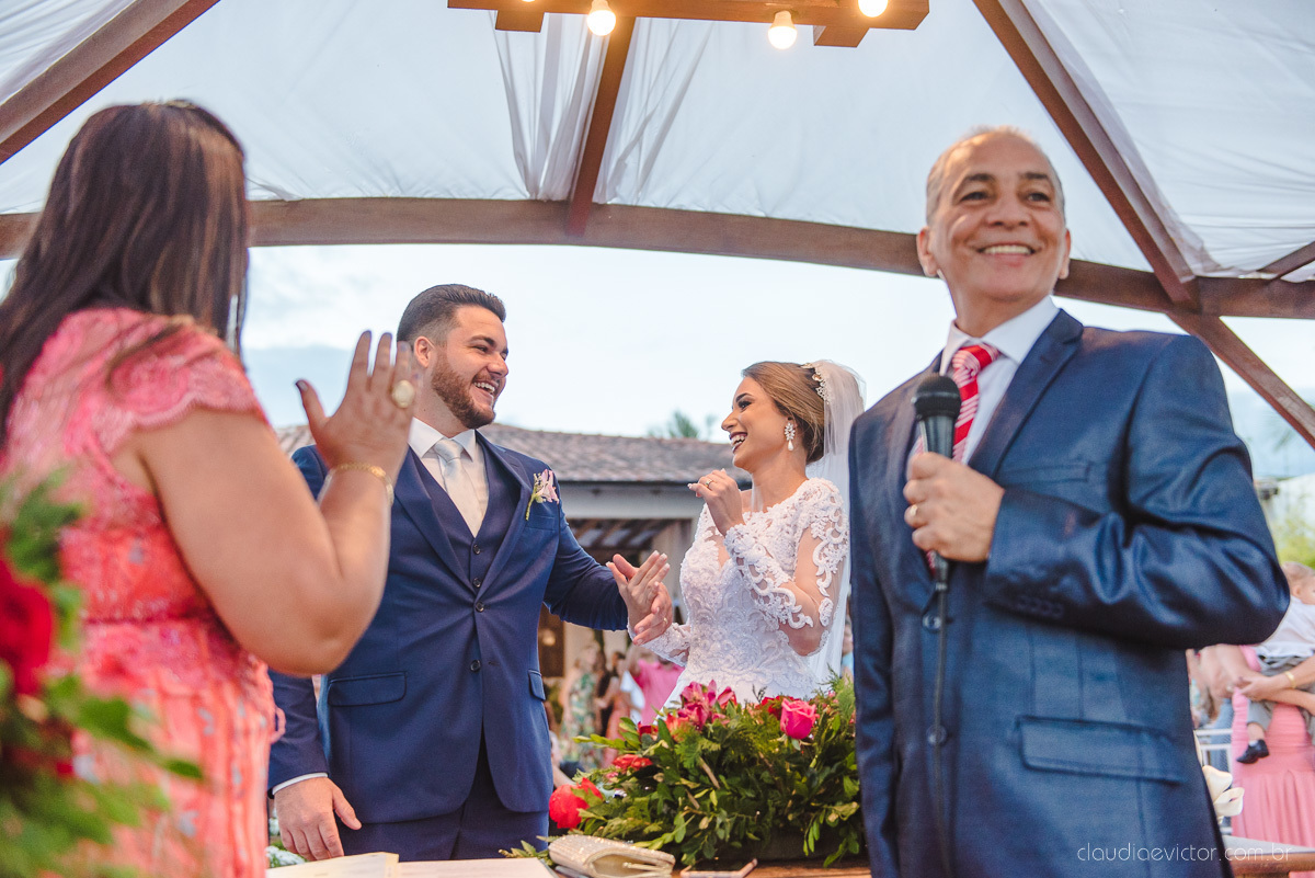 Lindo casamento realizado no cerimonial casa di lucca praia por fotógrafos de casamento de vila velha fotógrafos de casamento de vitória fotógrafos de casamento de serra espirito santo es com noivo noiva e ensaio no hotel aroso em pedra azul