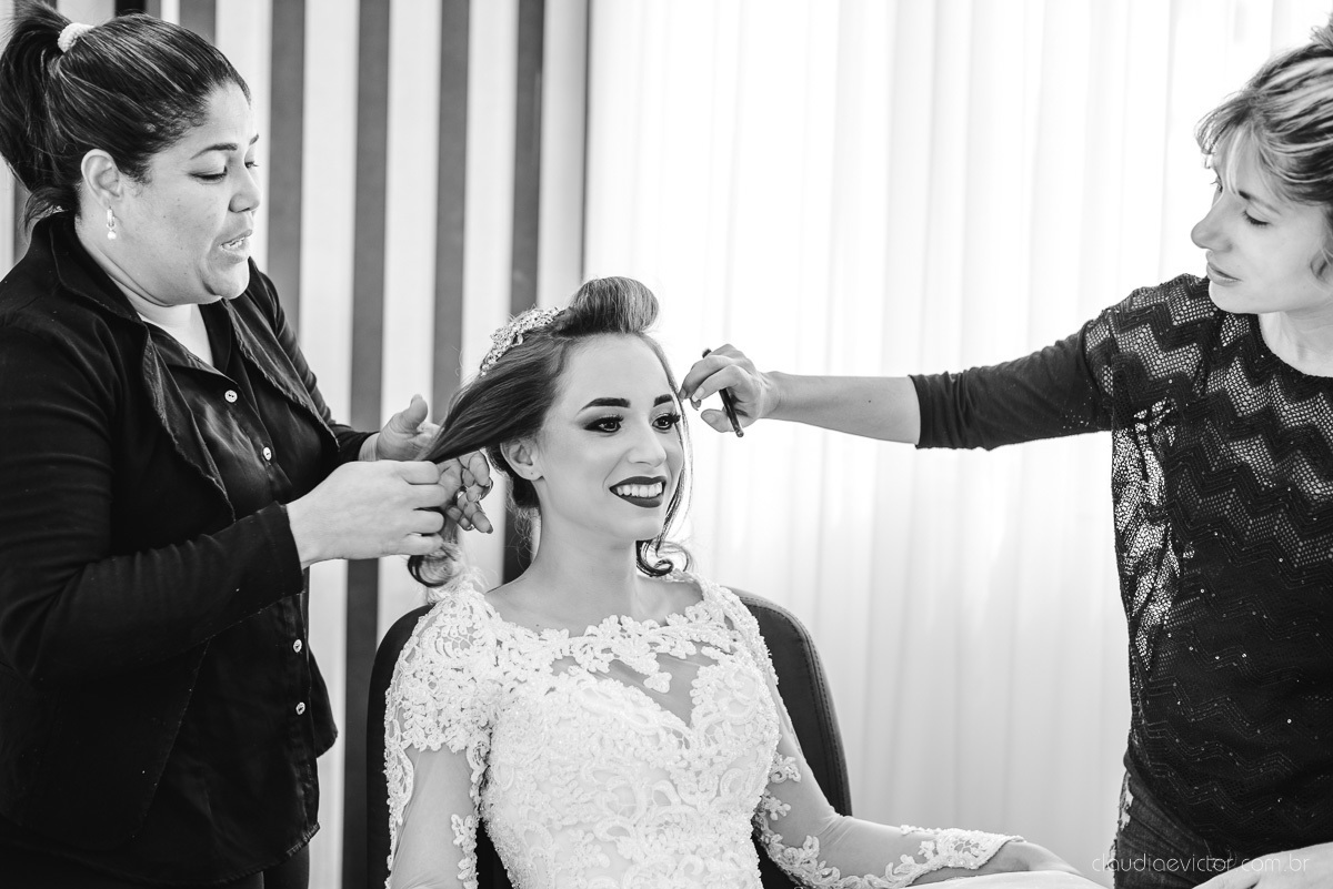 Lindo casamento realizado no cerimonial casa di lucca praia por fotógrafos de casamento de vila velha fotógrafos de casamento de vitória fotógrafos de casamento de serra espirito santo es com noivo noiva e ensaio no hotel aroso em pedra azul