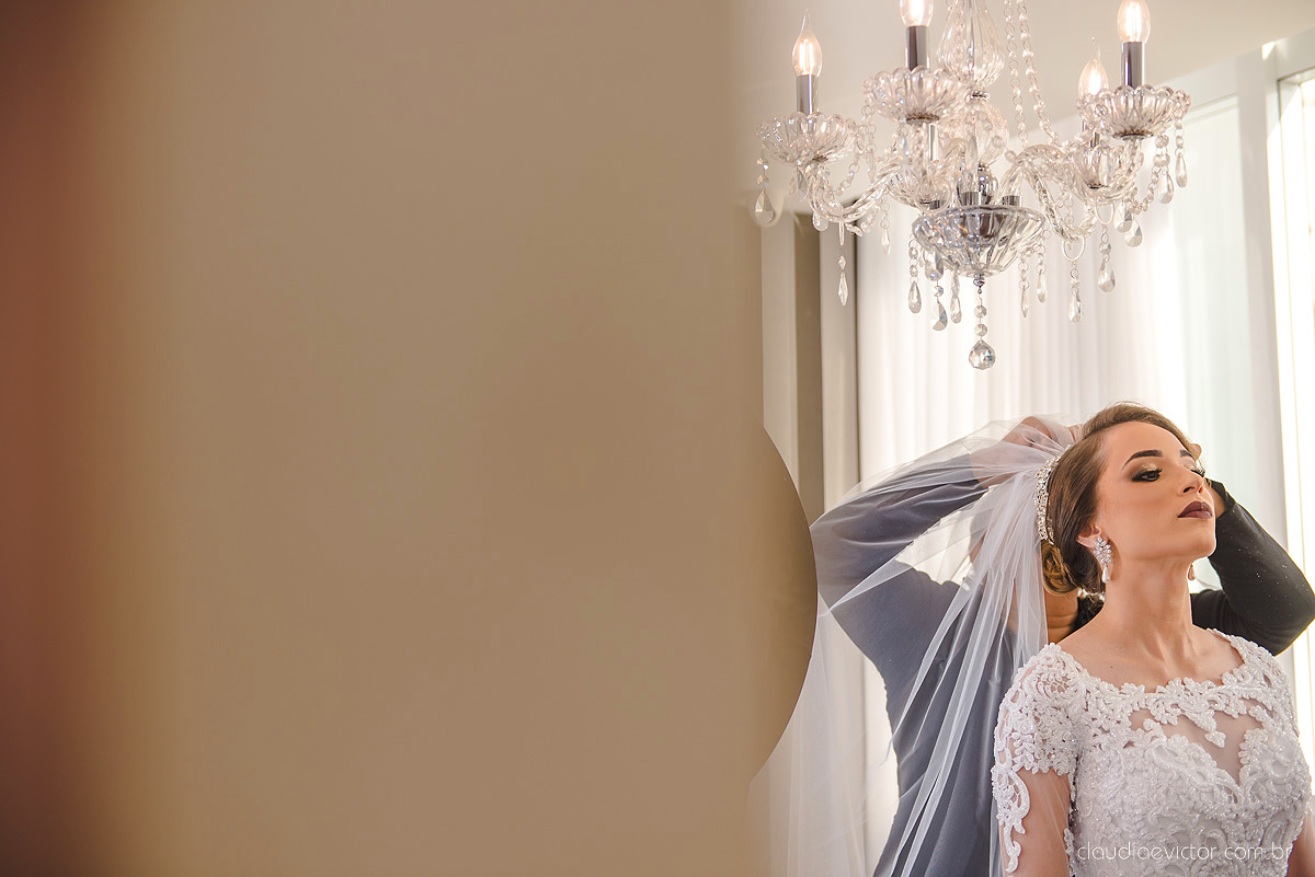 Lindo casamento realizado no cerimonial casa di lucca praia por fotógrafos de casamento de vila velha fotógrafos de casamento de vitória fotógrafos de casamento de serra espirito santo es com noivo noiva e ensaio no hotel aroso em pedra azul