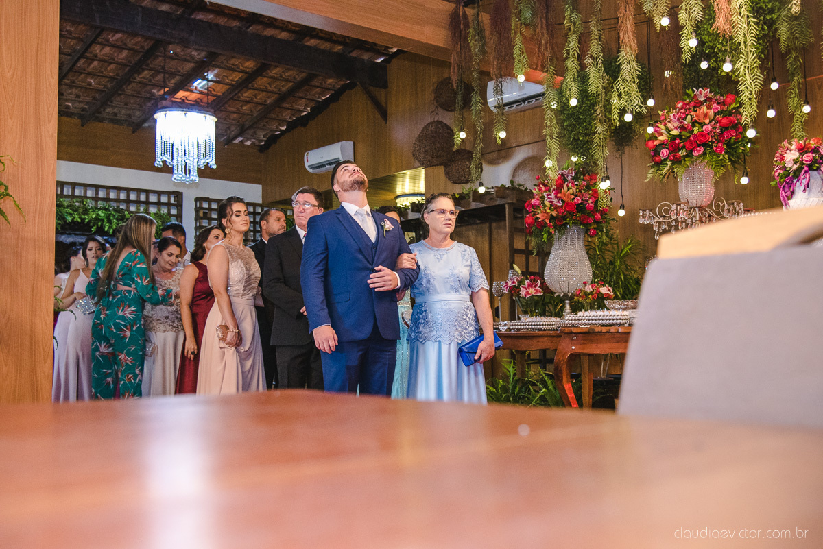 Lindo casamento realizado no cerimonial casa di lucca praia por fotógrafos de casamento de vila velha fotógrafos de casamento de vitória fotógrafos de casamento de serra espirito santo es com noivo noiva e ensaio no hotel aroso em pedra azul