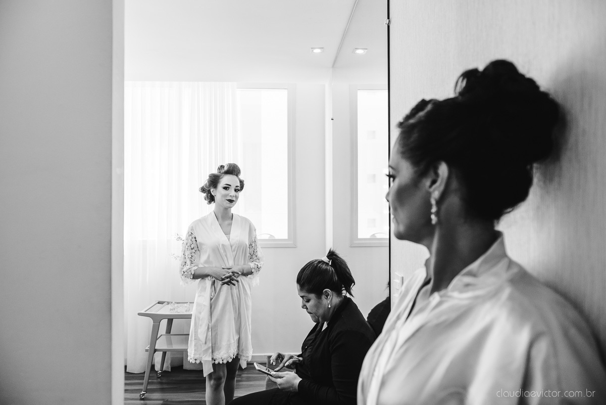 Lindo casamento realizado no cerimonial casa di lucca praia por fotógrafos de casamento de vila velha fotógrafos de casamento de vitória fotógrafos de casamento de serra espirito santo es com noivo noiva e ensaio no hotel aroso em pedra azul