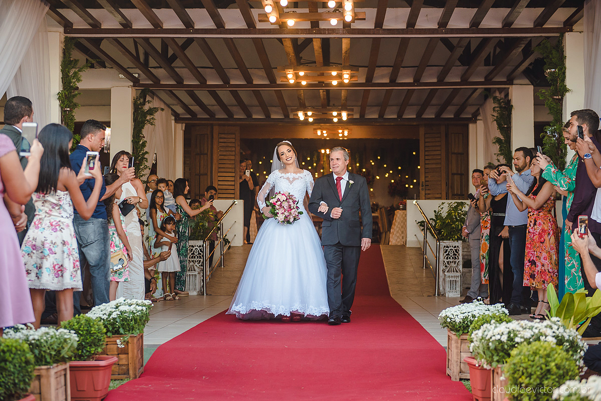 Lindo casamento realizado no cerimonial casa di lucca praia por fotógrafos de casamento de vila velha fotógrafos de casamento de vitória fotógrafos de casamento de serra espirito santo es com noivo noiva e ensaio no hotel aroso em pedra azul