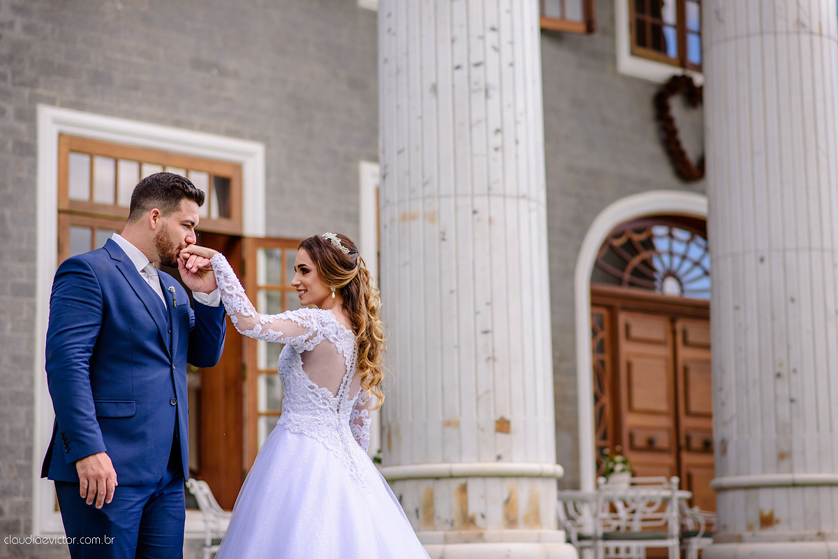 Lindo casamento realizado no cerimonial casa di lucca praia por fotógrafos de casamento de vila velha fotógrafos de casamento de vitória fotógrafos de casamento de serra espirito santo es com noivo noiva e ensaio no hotel aroso em pedra azul