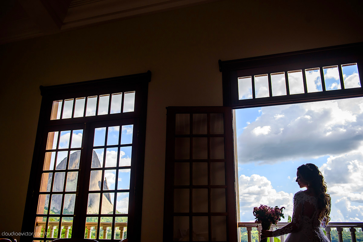 Lindo casamento realizado no cerimonial casa di lucca praia por fotógrafos de casamento de vila velha fotógrafos de casamento de vitória fotógrafos de casamento de serra espirito santo es com noivo noiva e ensaio no hotel aroso em pedra azul