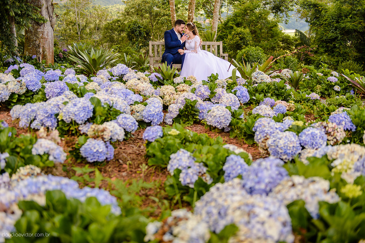 Lindo casamento realizado no cerimonial casa di lucca praia por fotógrafos de casamento de vila velha fotógrafos de casamento de vitória fotógrafos de casamento de serra espirito santo es com noivo noiva e ensaio no hotel aroso em pedra azul