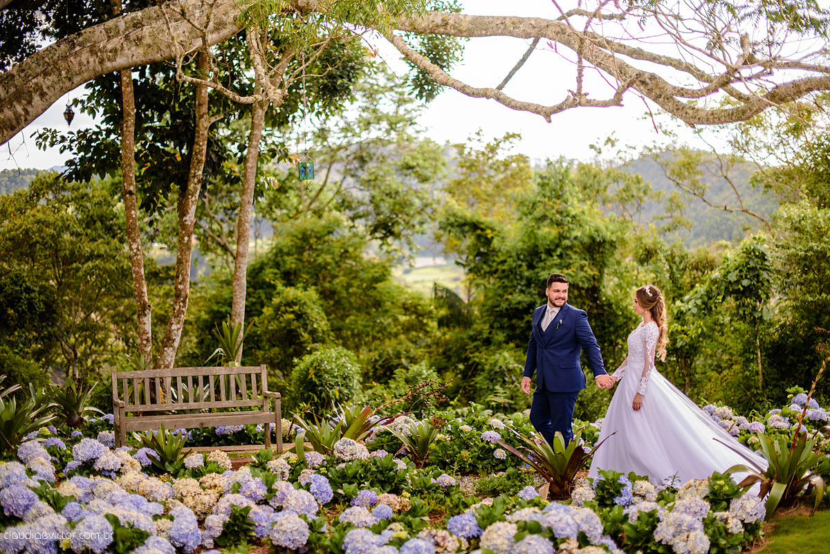 Lindo casamento realizado no cerimonial casa di lucca praia por fotógrafos de casamento de vila velha fotógrafos de casamento de vitória fotógrafos de casamento de serra espirito santo es com noivo noiva e ensaio no hotel aroso em pedra azul