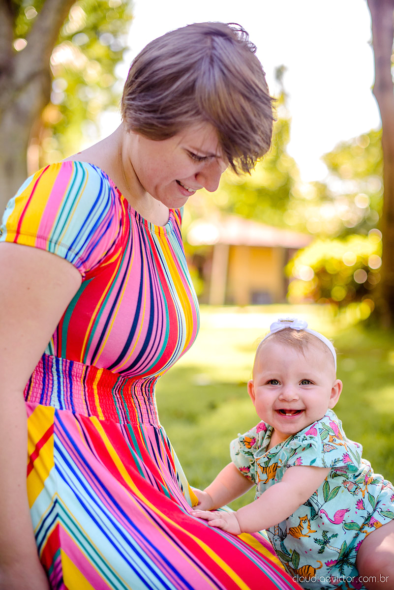 Lindo ensaio infantil de 6 meses feito no parque da vale por fotógrafos de casamento de vila velha fotógrafos de casamento de vitória fotógrafos de casamento de serra espirito santo es 