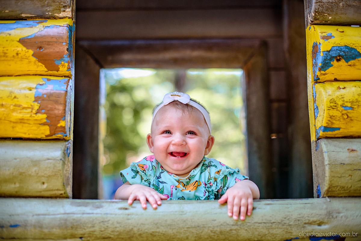 Lindo ensaio infantil de 6 meses feito no parque da vale por fotógrafos de casamento de vila velha fotógrafos de casamento de vitória fotógrafos de casamento de serra espirito santo es 