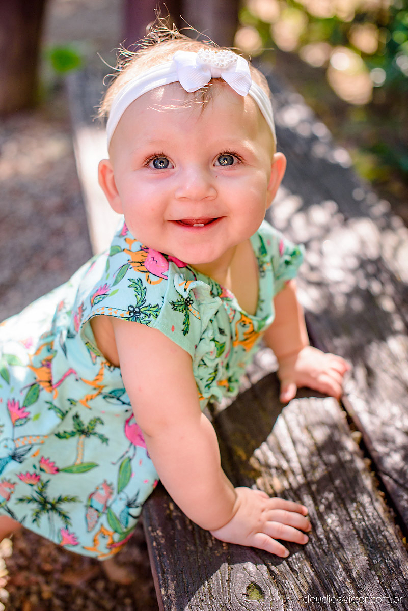 Lindo ensaio infantil de 6 meses feito no parque da vale por fotógrafos de casamento de vila velha fotógrafos de casamento de vitória fotógrafos de casamento de serra espirito santo es 