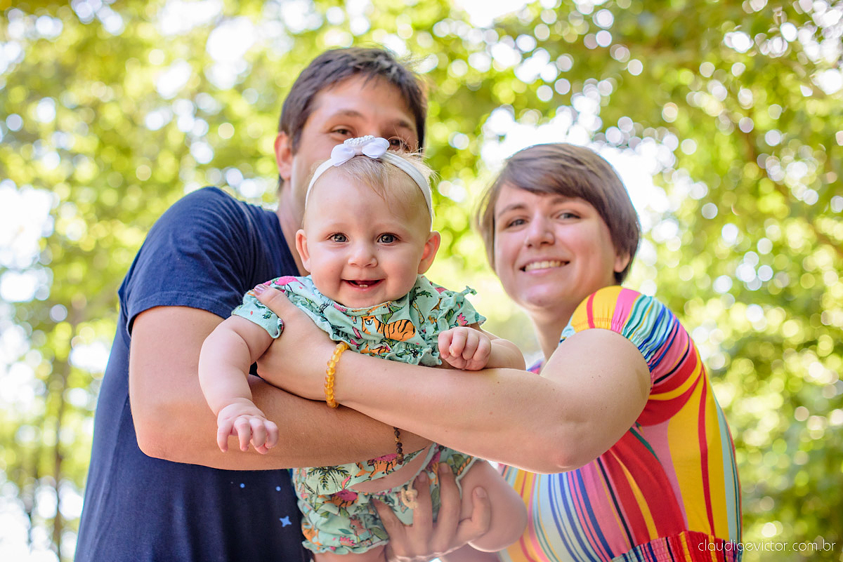 Lindo ensaio infantil de 6 meses feito no parque da vale por fotógrafos de casamento de vila velha fotógrafos de casamento de vitória fotógrafos de casamento de serra espirito santo es 