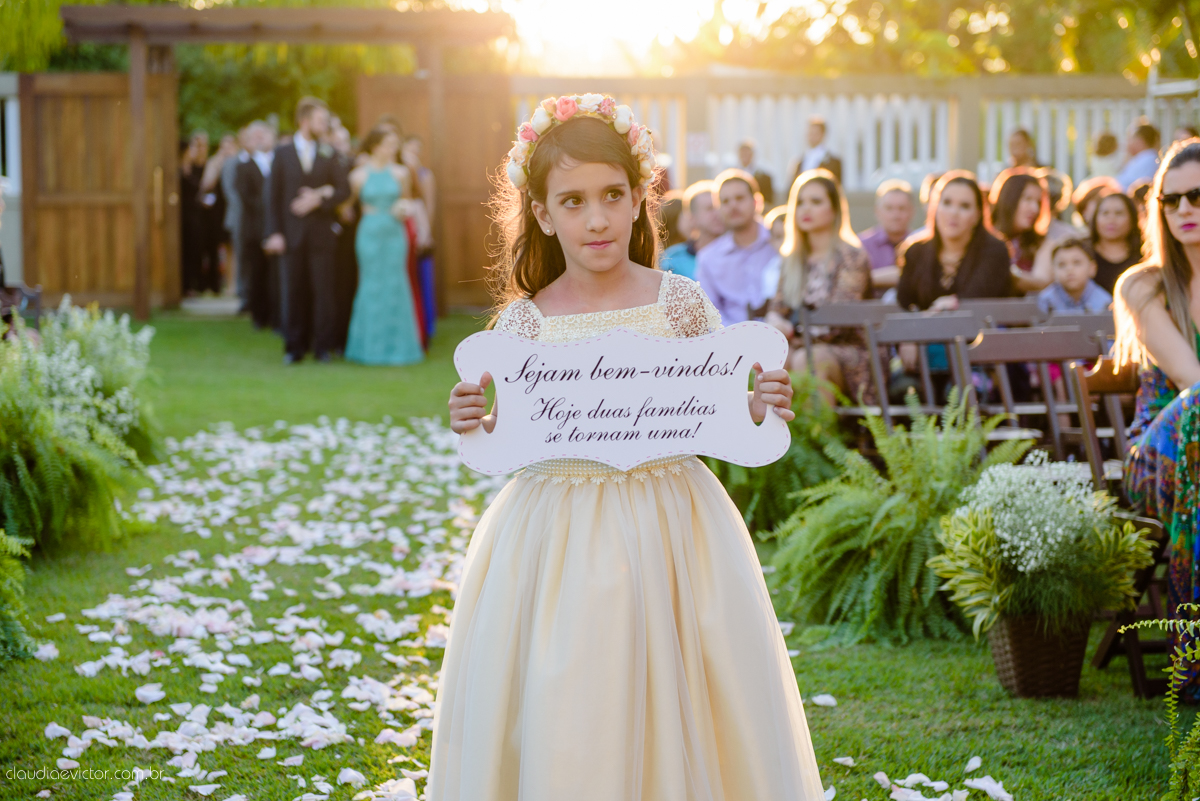 Casamento realizado ao ar livre, a tarde, na cidade de Serra, Manguinhos. Foi lindo, com muita felicidade, sorrisos e alegria, por fotógrafos de casamento em Vila Velha fotógrafos de casamento em Vitória fotógrafos de casamento em Serra Espirito Santo ES