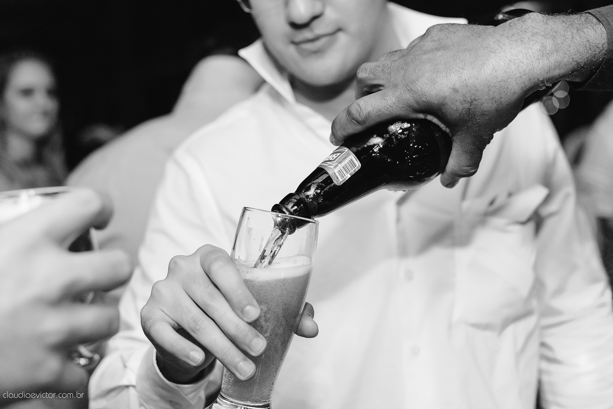 Casamento realizado ao ar livre, a tarde, na cidade de Serra, Manguinhos. Foi lindo, com muita felicidade, sorrisos e alegria, por fotógrafos de casamento em Vila Velha fotógrafos de casamento em Vitória fotógrafos de casamento em Serra Espirito Santo ES