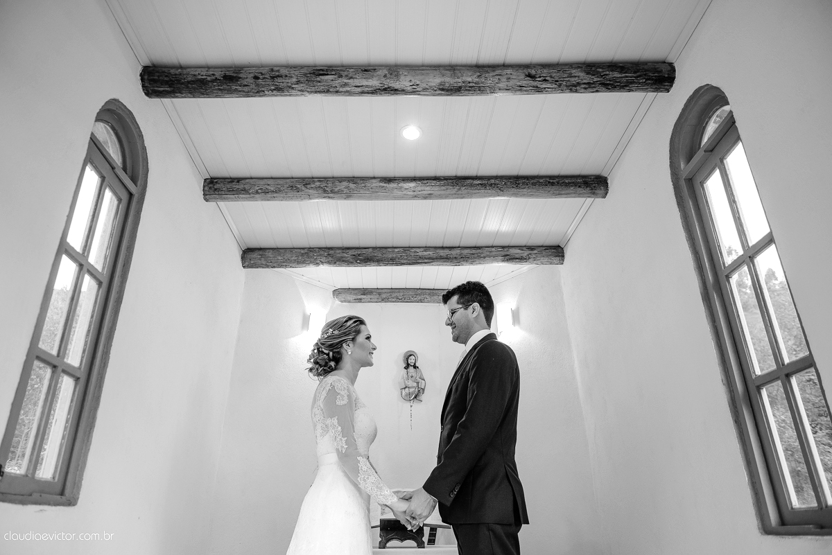 Casamento realizado ao ar livre, a tarde, na cidade de Serra, Manguinhos. Foi lindo, com muita felicidade, sorrisos e alegria, por fotógrafos de casamento em Vila Velha fotógrafos de casamento em Vitória fotógrafos de casamento em Serra Espirito Santo ES