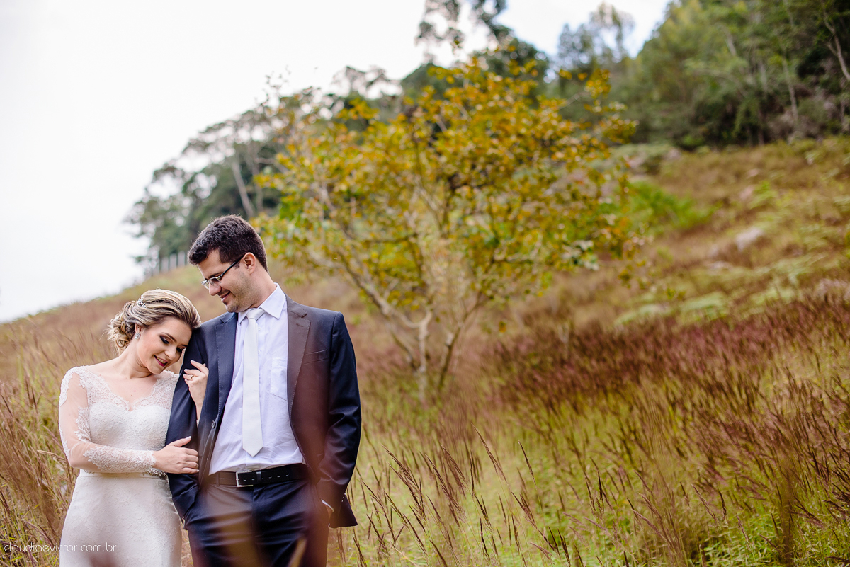 Casamento realizado ao ar livre, a tarde, na cidade de Serra, Manguinhos. Foi lindo, com muita felicidade, sorrisos e alegria, por fotógrafos de casamento em Vila Velha fotógrafos de casamento em Vitória fotógrafos de casamento em Serra Espirito Santo ES