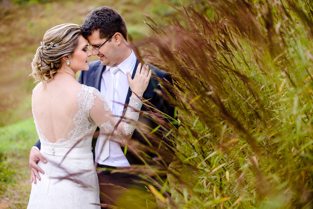 Casamento realizado ao ar livre, a tarde, na cidade de Serra, Manguinhos. Foi lindo, com muita felicidade, sorrisos e alegria, por fotógrafos de casamento em Vila Velha fotógrafos de casamento em Vitória fotógrafos de casamento em Serra Espirito Santo ES