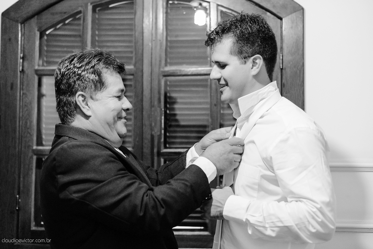 Casamento realizado ao ar livre, a tarde, na cidade de Serra, Manguinhos. Foi lindo, com muita felicidade, sorrisos e alegria, por fotógrafos de casamento em Vila Velha fotógrafos de casamento em Vitória fotógrafos de casamento em Serra Espirito Santo ES