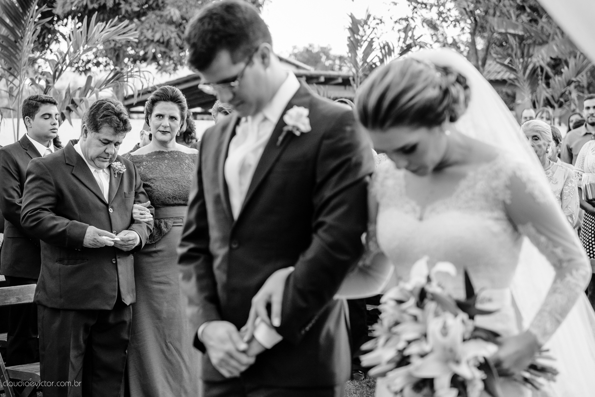 Casamento realizado ao ar livre, a tarde, na cidade de Serra, Manguinhos. Foi lindo, com muita felicidade, sorrisos e alegria, por fotógrafos de casamento em Vila Velha fotógrafos de casamento em Vitória fotógrafos de casamento em Serra Espirito Santo ES