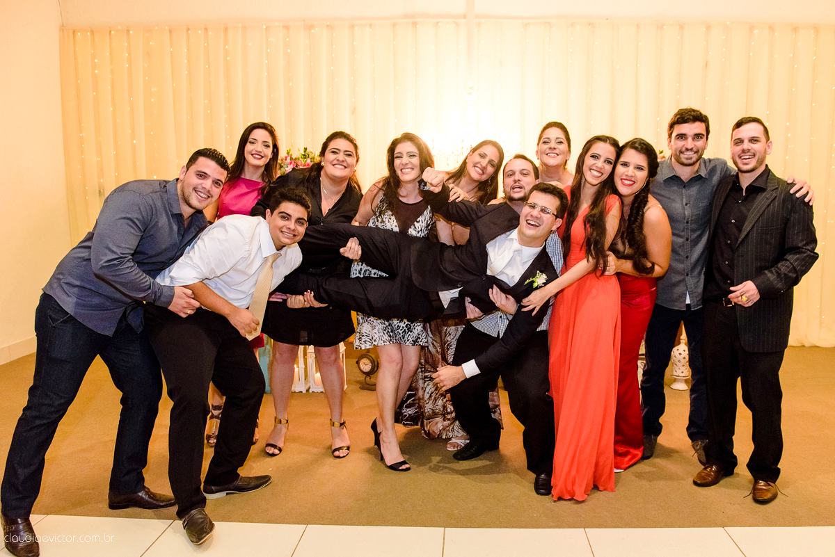 Casamento realizado ao ar livre, a tarde, na cidade de Serra, Manguinhos. Foi lindo, com muita felicidade, sorrisos e alegria, por fotógrafos de casamento em Vila Velha fotógrafos de casamento em Vitória fotógrafos de casamento em Serra Espirito Santo ES