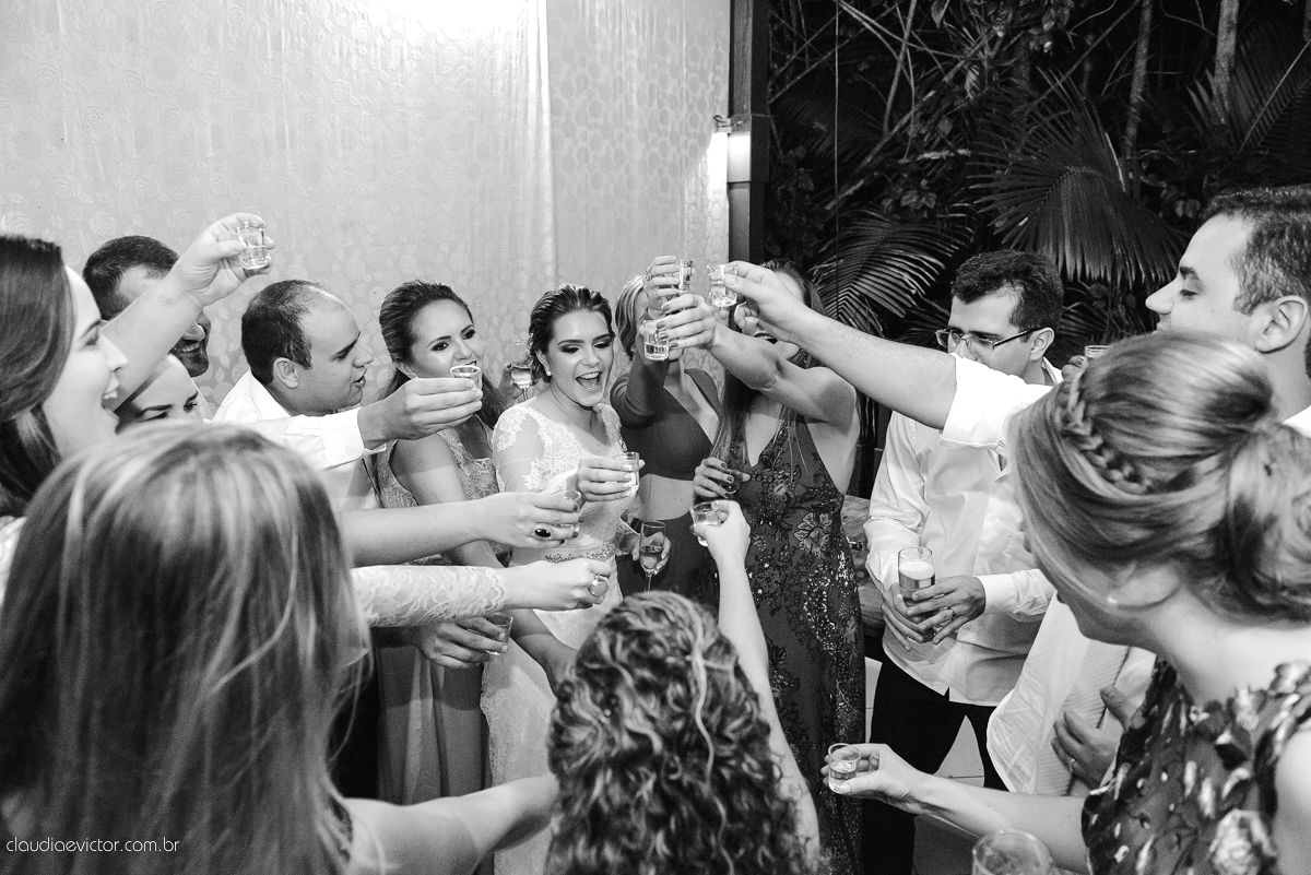 Casamento realizado ao ar livre, a tarde, na cidade de Serra, Manguinhos. Foi lindo, com muita felicidade, sorrisos e alegria, por fotógrafos de casamento em Vila Velha fotógrafos de casamento em Vitória fotógrafos de casamento em Serra Espirito Santo ES
