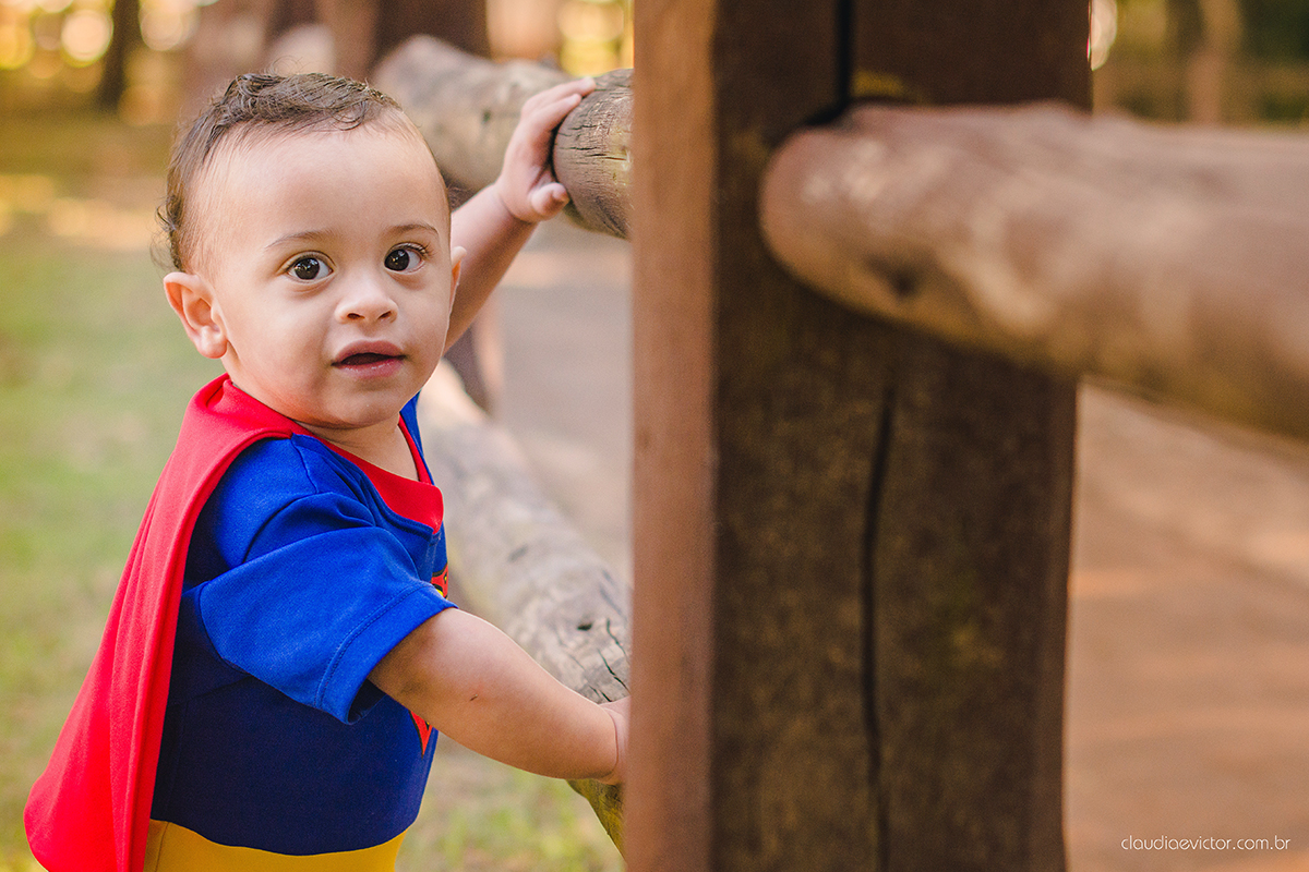 Book, book infantil, fotos infantis, fotos de criança, smash the cake, fotografo casamento vila velha, fotografo casamento vitória, fotografo casamento serra, fofura, fotos fofas, cute, bolo, parque da vale, bola azul, miguel Espirito Santo ES