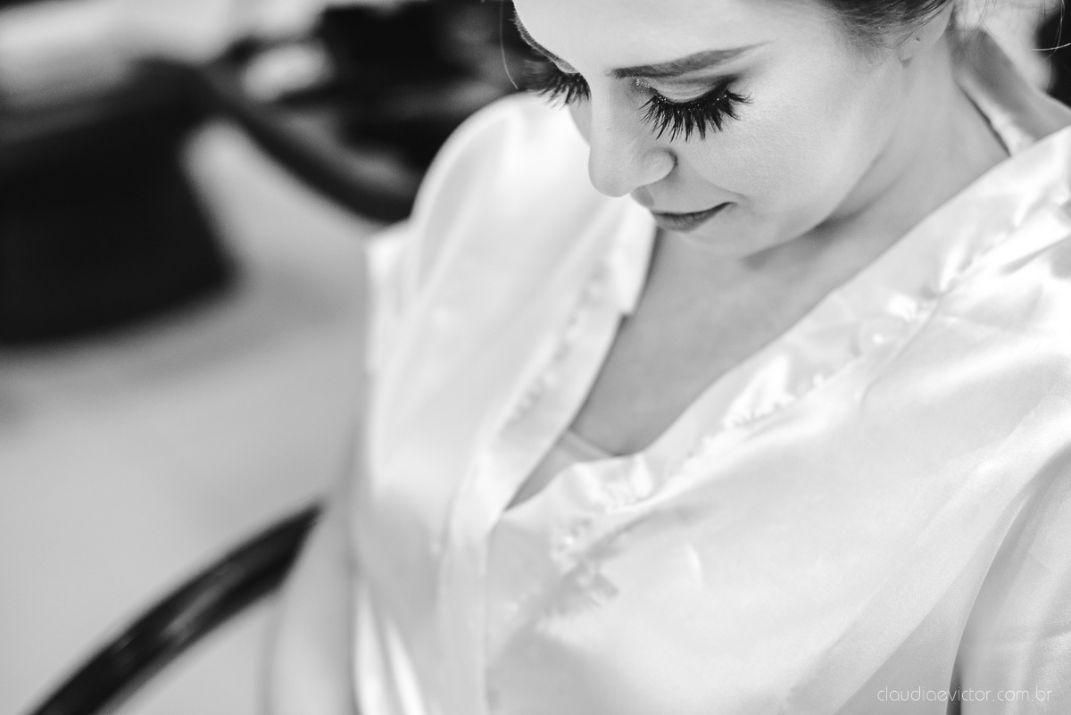 Lindo casamento realizado por fotógrafos de casamento vila velha fotógrafos de casamento vitória 
 igreja batista de laranjeiras serra espirito santo es com noivo noiva fusca making of e vestido de noiva e ensaio externo no parque de diversões e carrossel