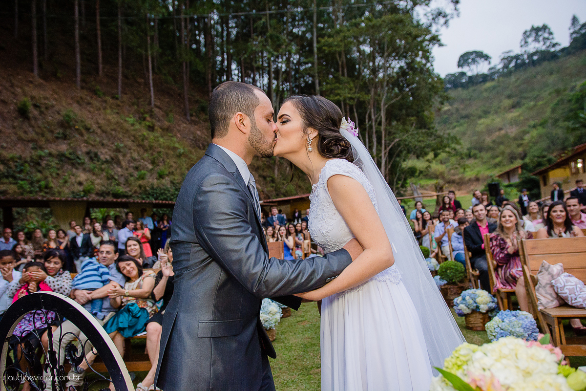 book, bride, casamento, ensaio, es, externa, fotografo, fotografo de casamento, fotografo de casamento espirito santo, fotografo de casamento Serra fotografo de casamento vila velha, fotografo de casamento vitoria fotos criativas de casamento
