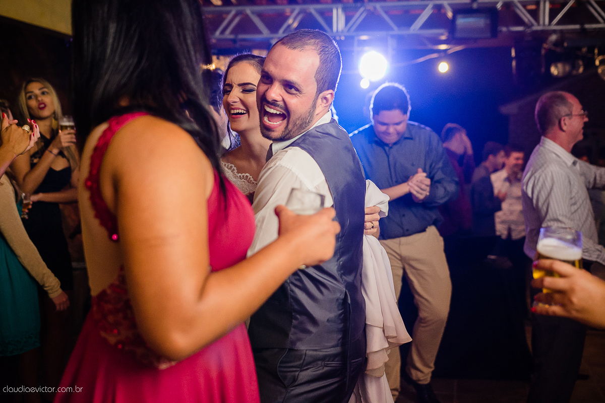 book, bride, casamento, ensaio, es, externa, fotografo, fotografo de casamento, fotografo de casamento espirito santo, fotografo de casamento Serra fotografo de casamento vila velha, fotografo de casamento vitoria fotos criativas de casamento