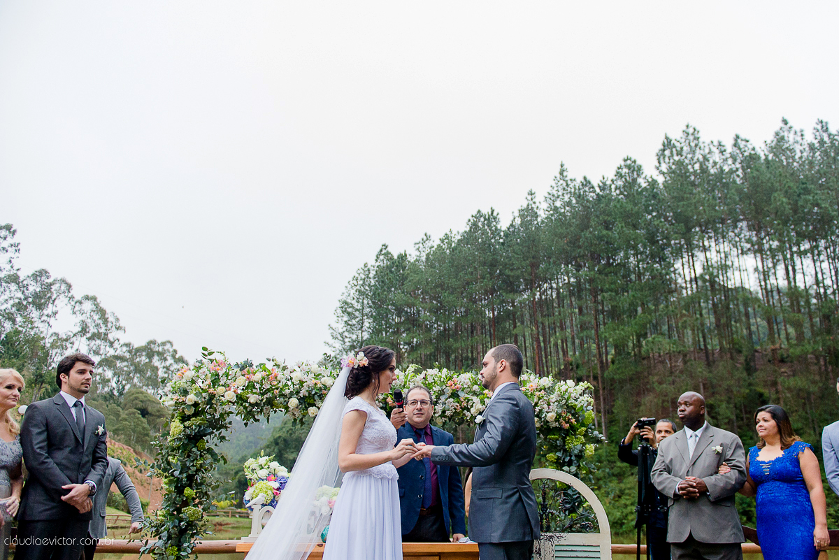 book, bride, casamento, ensaio, es, externa, fotografo, fotografo de casamento, fotografo de casamento espirito santo, fotografo de casamento Serra fotografo de casamento vila velha, fotografo de casamento vitoria fotos criativas de casamento