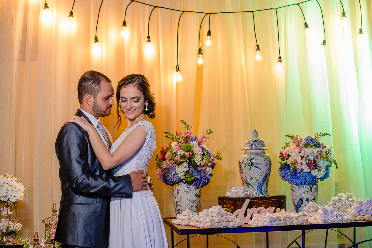 book, bride, casamento, ensaio, es, externa, fotografo, fotografo de casamento, fotografo de casamento espirito santo, fotografo de casamento Serra fotografo de casamento vila velha, fotografo de casamento vitoria fotos criativas de casamento