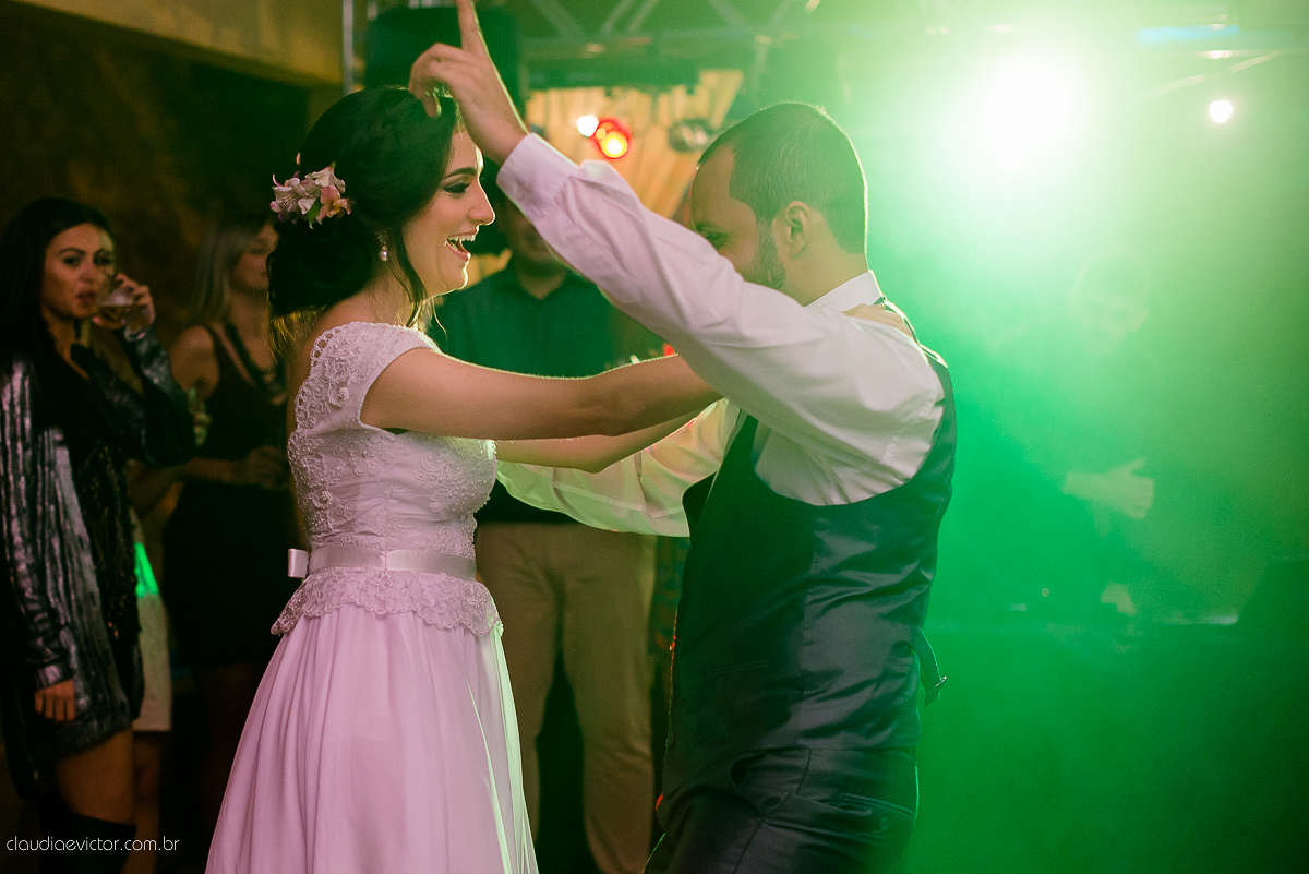 book, bride, casamento, ensaio, es, externa, fotografo, fotografo de casamento, fotografo de casamento espirito santo, fotografo de casamento Serra fotografo de casamento vila velha, fotografo de casamento vitoria fotos criativas de casamento