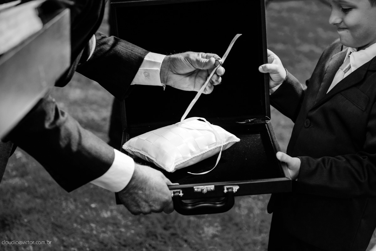 Lindo casamento ao ar livre realizado em um sítio em Guarapari, Espírito Santo por fotógrafos de casamento de Vila Velha fotógrafos de casamento de Vitória fotógrafos de casamento de Serra ES