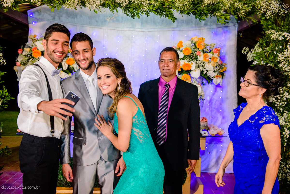 Lindo casamento ao ar livre realizado em um sítio em Guarapari, Espírito Santo por fotógrafos de casamento de Vila Velha fotógrafos de casamento de Vitória fotógrafos de casamento de Serra ES