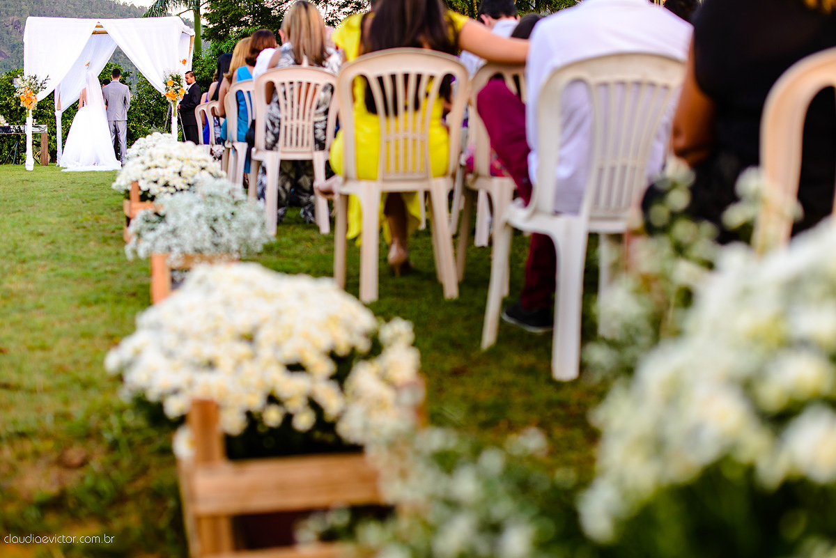 Lindo casamento ao ar livre realizado em um sítio em Guarapari, Espírito Santo por fotógrafos de casamento de Vila Velha fotógrafos de casamento de Vitória fotógrafos de casamento de Serra ES