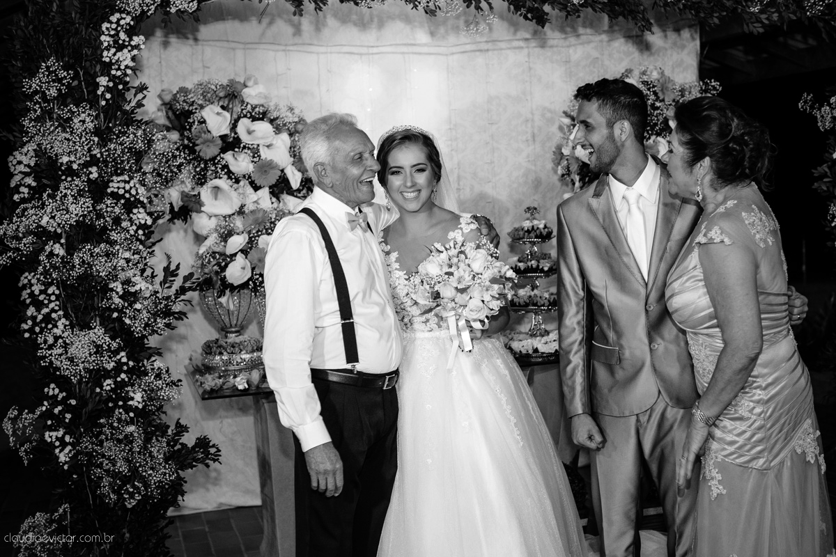 Lindo casamento ao ar livre realizado em um sítio em Guarapari, Espírito Santo por fotógrafos de casamento de Vila Velha fotógrafos de casamento de Vitória fotógrafos de casamento de Serra ES