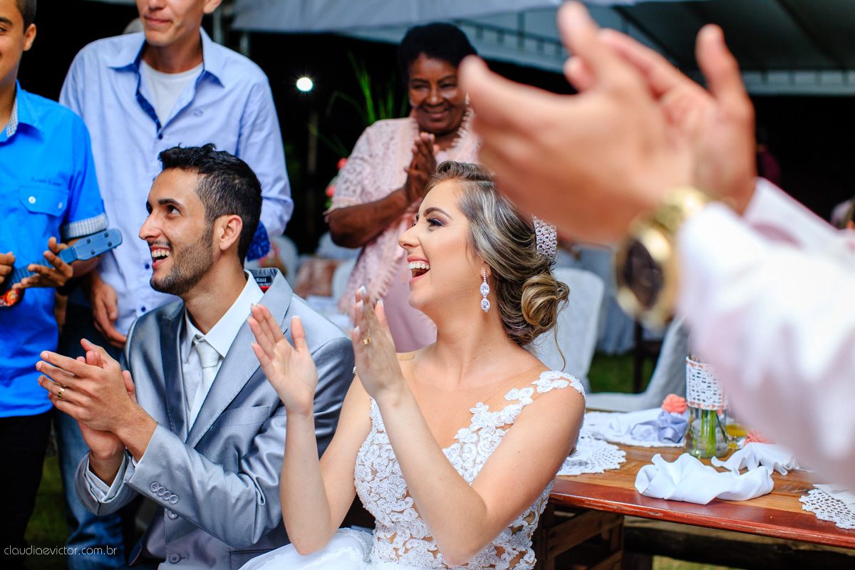 Lindo casamento ao ar livre realizado em um sítio em Guarapari, Espírito Santo por fotógrafos de casamento de Vila Velha fotógrafos de casamento de Vitória fotógrafos de casamento de Serra ES