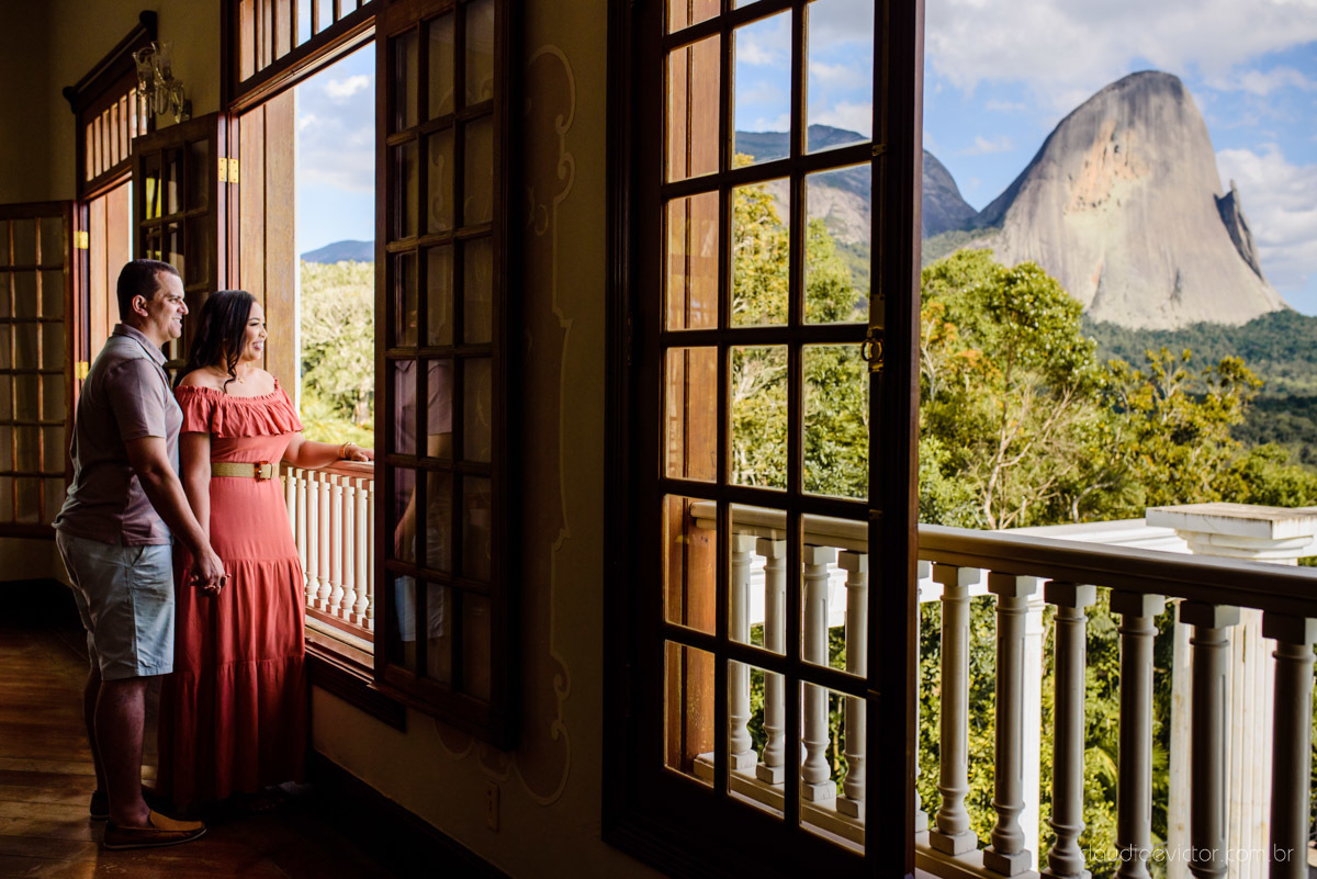 Fotografo de casamento em vitoria fotografo de casamento em serra 
 Ensaio namoro Pre wedding feito por fotógrafos de casamento em vila velha e fotógrafos de casamento em Vitória no aroso paço hotel com noivo noiva e pedra azul com por do sol