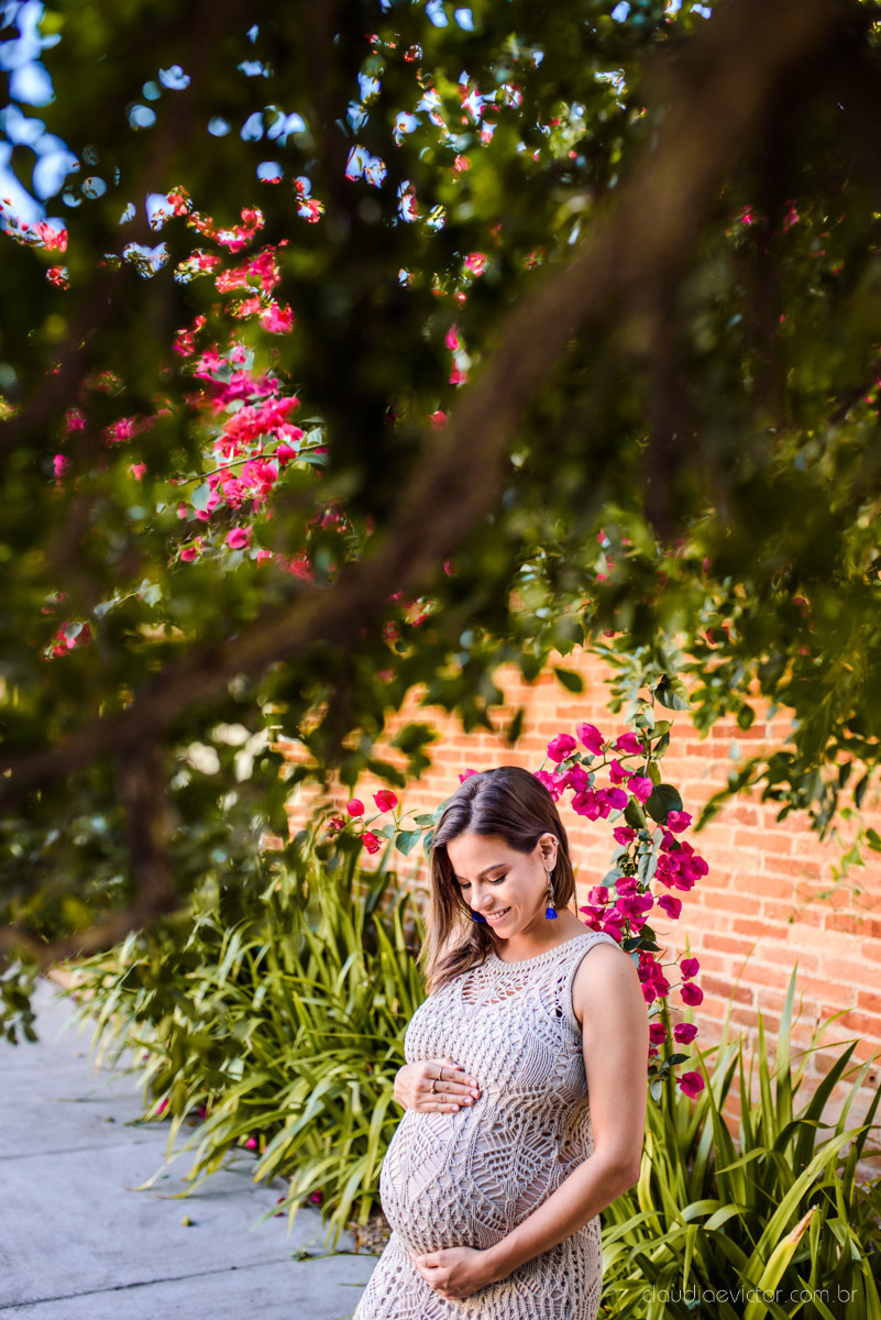 Ensaio fotográfico de gestante e família feito por fotógrafos de casamento em Vila Velha e fotógrafos de casamento em Vitória e fotógrafos de casamento em serra espírito santo na Ilha do Frade com pôr do sol na praia 