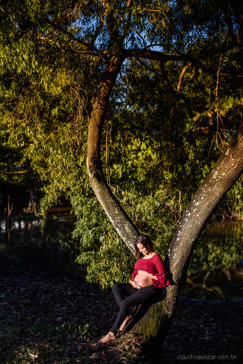 Ensaio fotográfico de gestante e família feito por fotógrafos de casamento em Vila Velha e fotógrafos de casamento em Vitória e fotógrafos de casamento em serra espírito santo na Ilha do Frade com pôr do sol na praia 