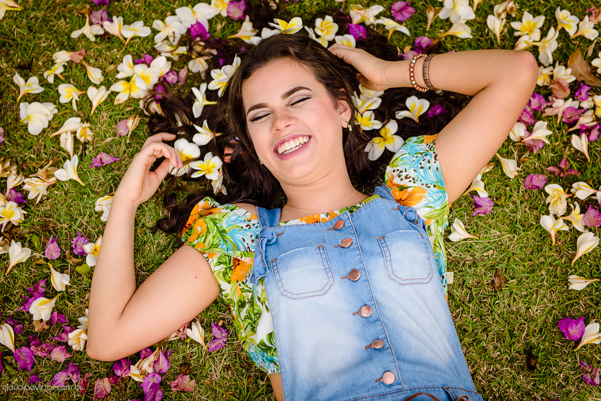 Lindo ensaio de 15 anos com belas paisagens no Parque da Cebola Vitória, feito por fotógrafos de casamento de Vila Velha fotógrafos de casamento de Vitória fotógrafos de casamento de Serra Espirito Santo ES