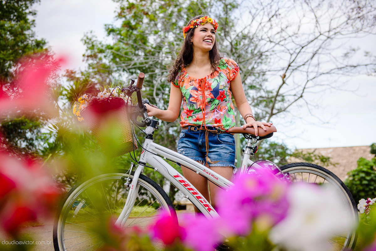 Lindo ensaio de 15 anos com belas paisagens no Parque da Cebola Vitória, feito por fotógrafos de casamento de Vila Velha fotógrafos de casamento de Vitória fotógrafos de casamento de Serra Espirito Santo ES