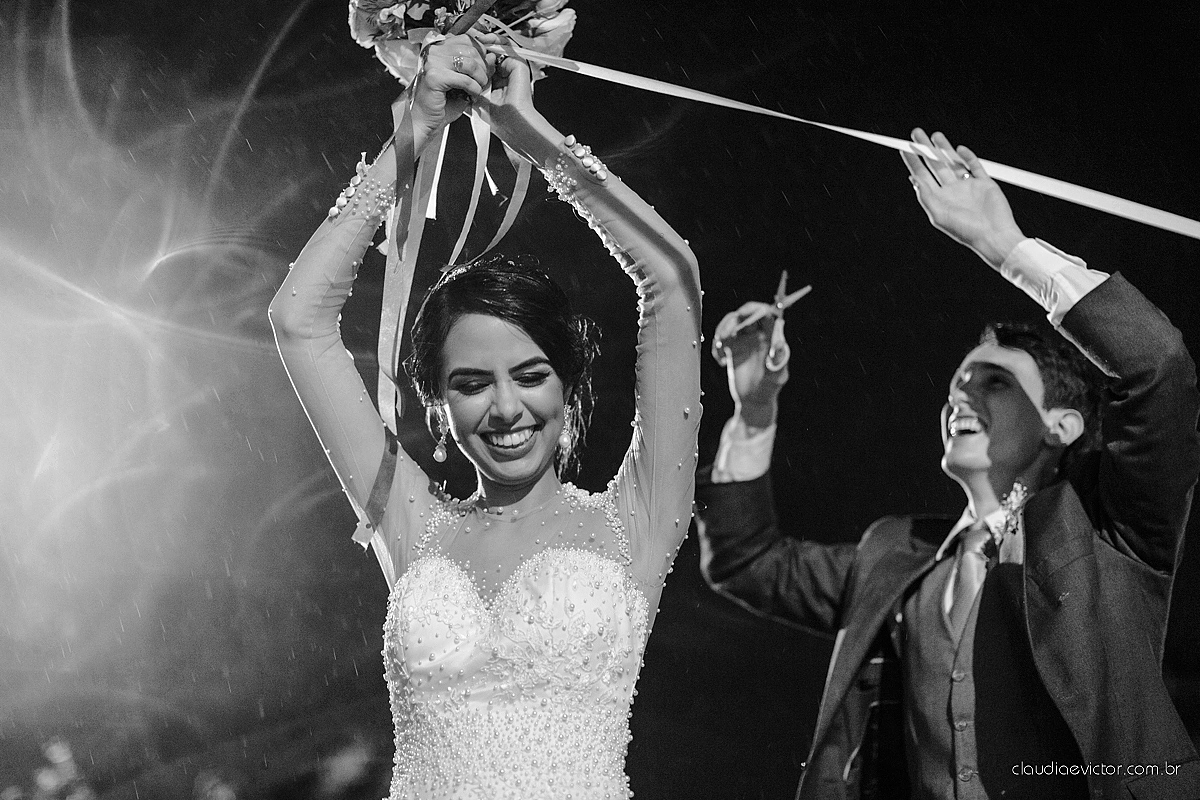 book, bride, casamento, ensaio, es, externa, fotografo, fotografo de casamento, fotografo de casamento espirito santo, fotografo de casamento Serra fotografo de casamento vila velha, fotografo de casamento vitoria fotos criativas de casamento