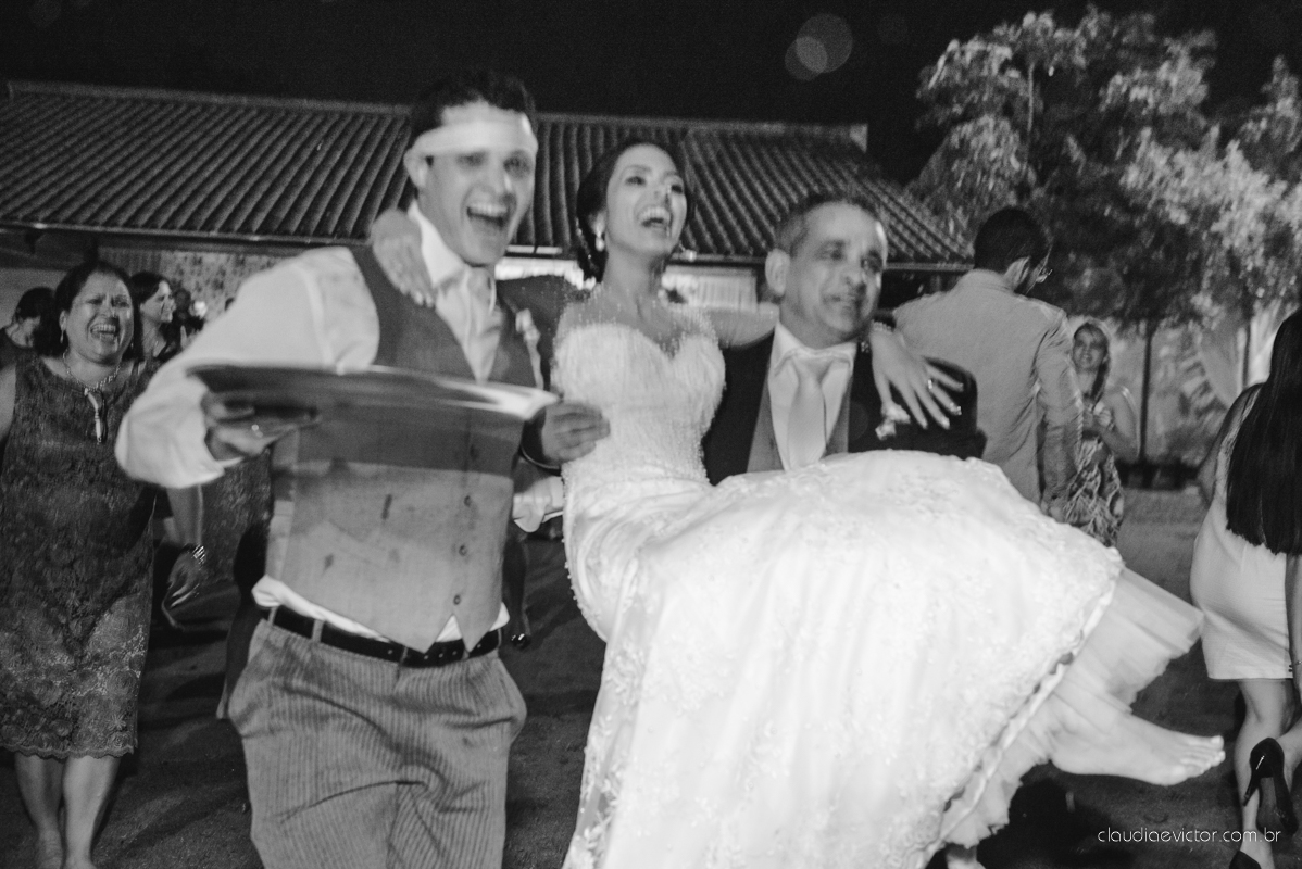 book, bride, casamento, ensaio, es, externa, fotografo, fotografo de casamento, fotografo de casamento espirito santo, fotografo de casamento Serra fotografo de casamento vila velha, fotografo de casamento vitoria fotos criativas de casamento